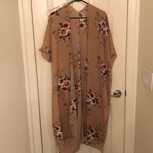 Cream/ floral cover up kimono